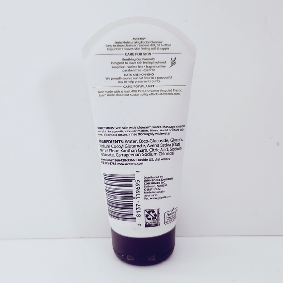 🔮3/$15 Aveeno Daily Moisturizing Facial Cleanser with Soothing Oat - Picture 2 of 8